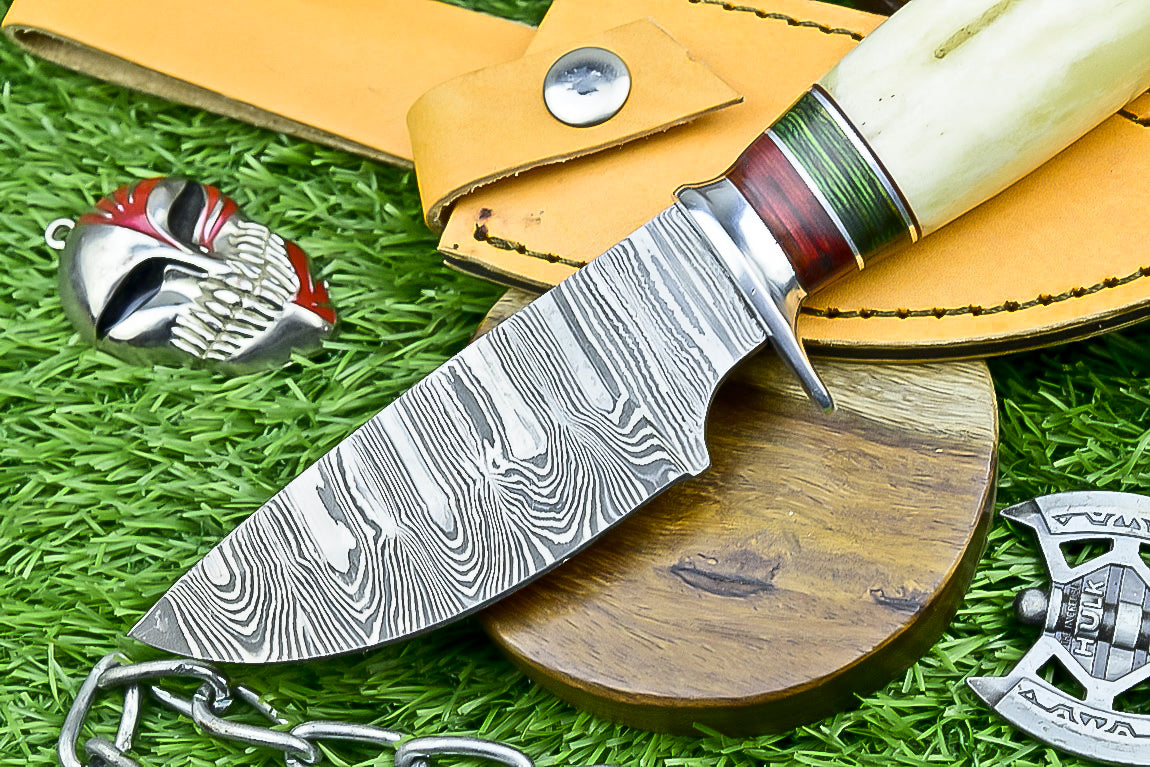 Hand-Forged Custom Damascus Steel Bowie Knife with Etched Blade and Composite Handle | UN-8551