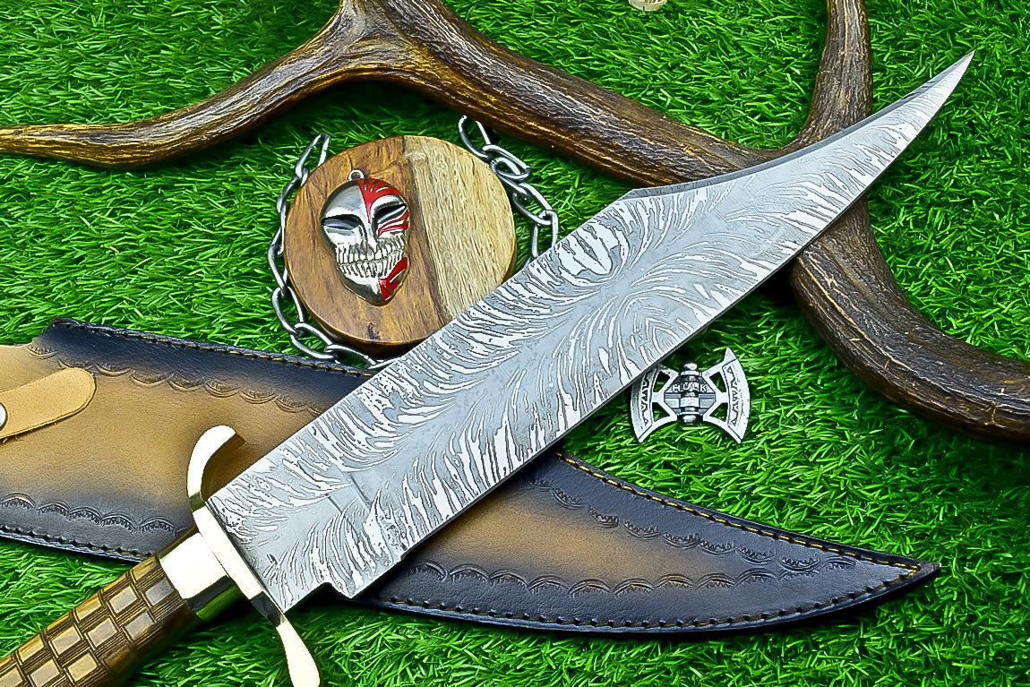 Compact Damascus Steel Fixed Blade Knife with Bone Handle and Star Pommel | UN-9481