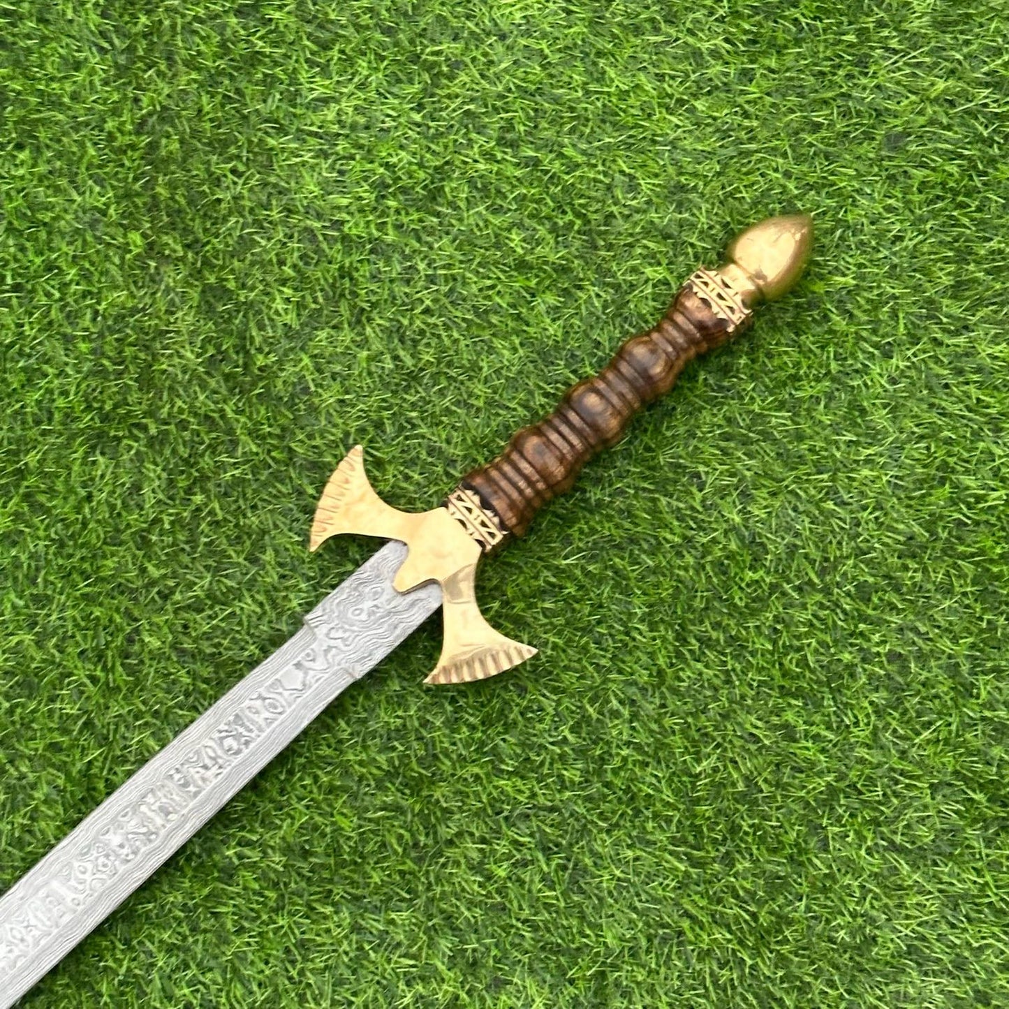 Beautiful Handmade Damascus Steel 30" Combat Hunting Sword , Long Sword, Double Edge Sword, Viking sword, Gift for Groomsmen, Wedding Gift.