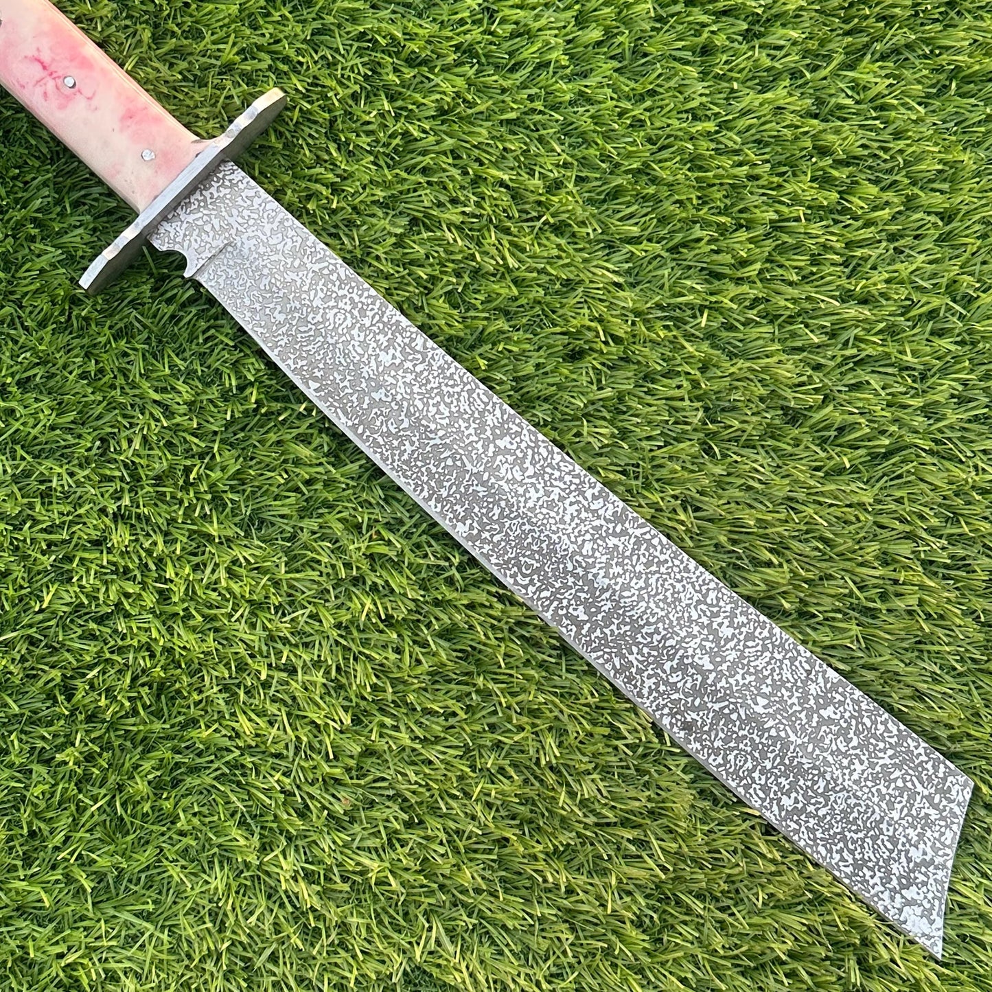 Handmade J2 Steel Knife – Etched Blade, Resin Handle, Full Tang, Collectible with Sheath – Gift for Him, Gift for Husband, Unique Knife