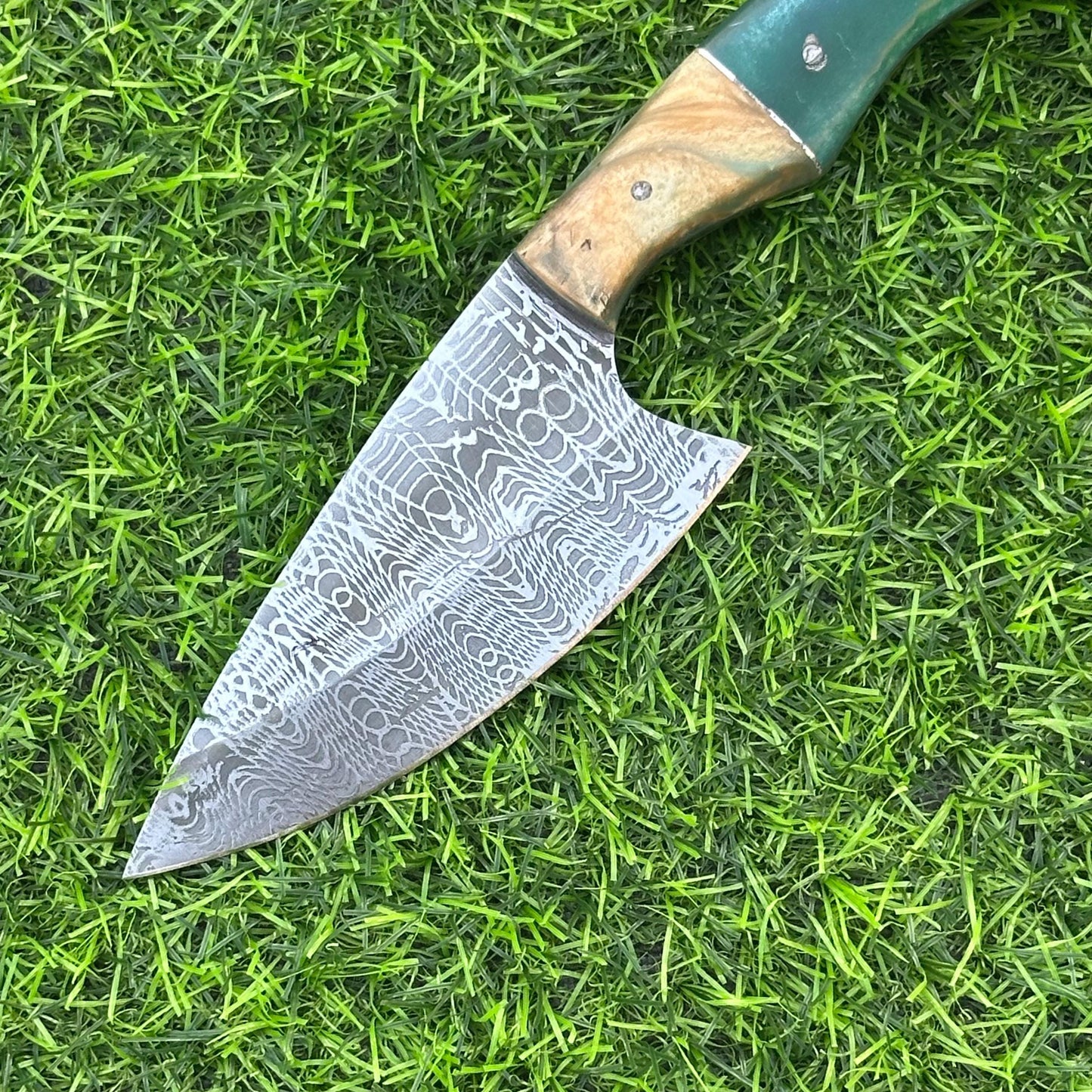 Handmade J2 Steel Etched Blade Hunting Knife – 9" Overall, Resin Handle, Leather Sheath, Perfect for Hunting, Camping, Outdoor & Collectors