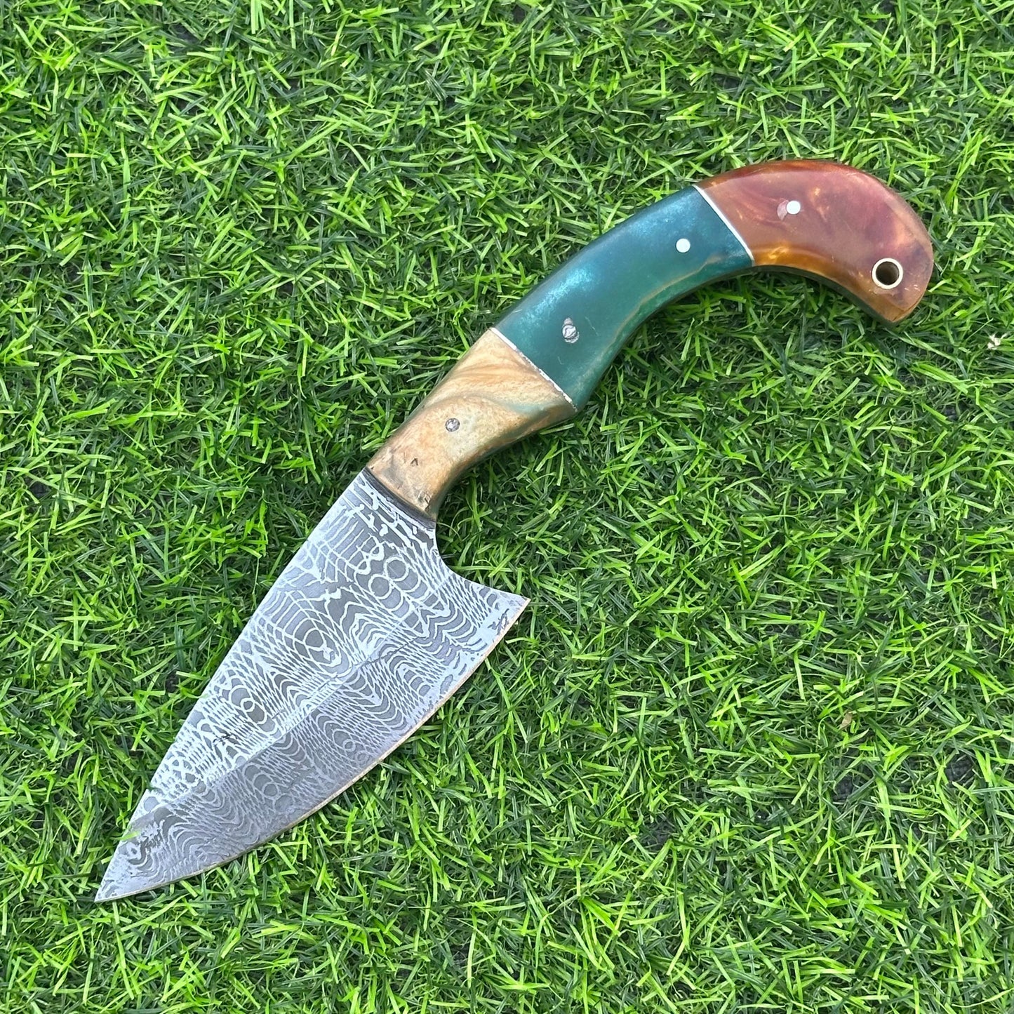 Handmade J2 Steel Etched Blade Hunting Knife – 9" Overall, Resin Handle, Leather Sheath, Perfect for Hunting, Camping, Outdoor & Collectors