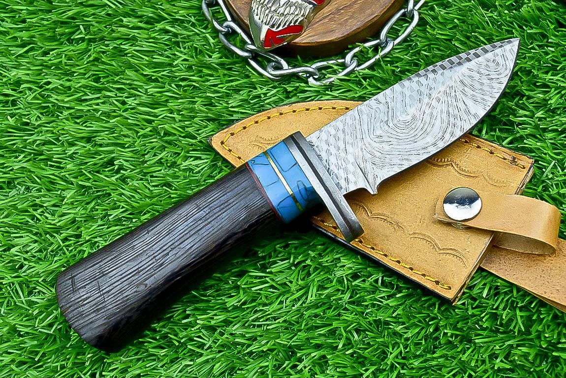 Handmade Damascus Steel Blade Hunting Knife 8.5" Overall, Skinning Knife, Leather Sheath, Perfect for Hunting, Camping, Outdoor & Collectors