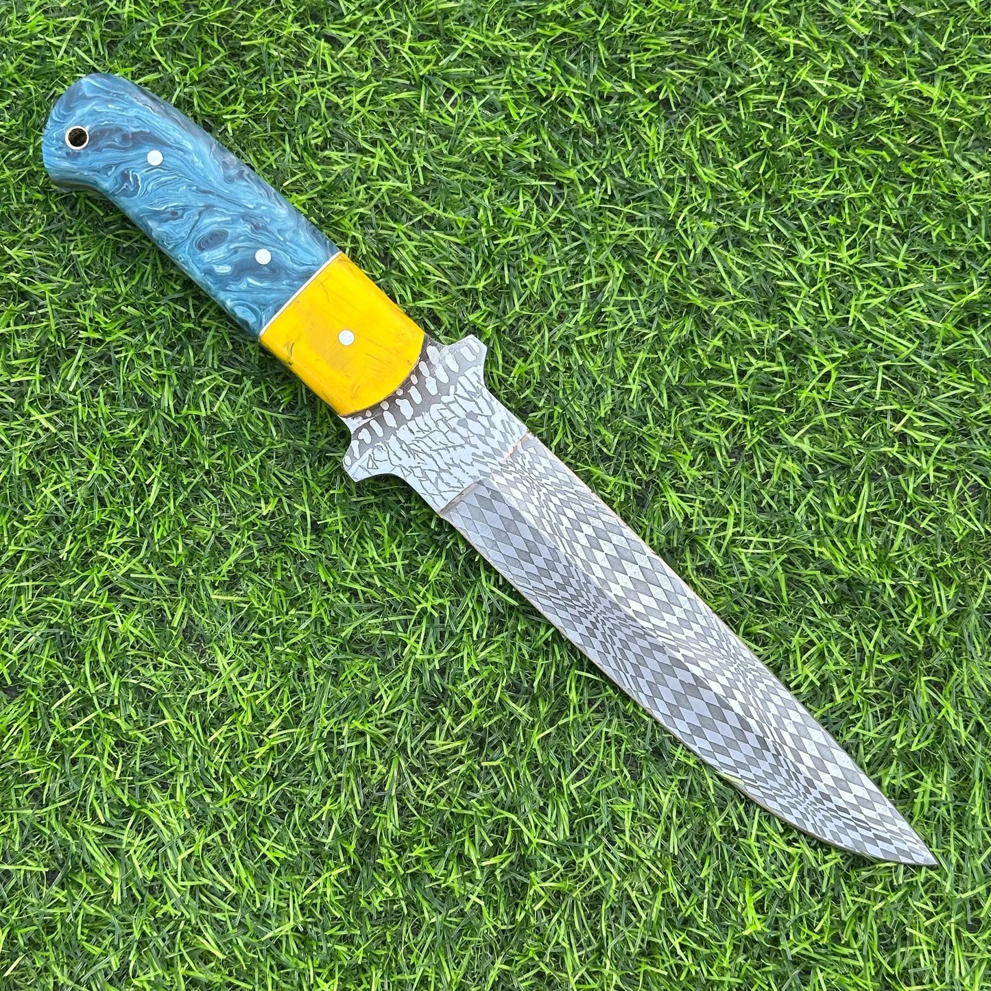 12" Handmade J2 Steel Etched Blade Bowie Hunting Knife – Resin Handle, Leather Sheath, Perfect for Hunting, Camping, Outdoor & Collectors