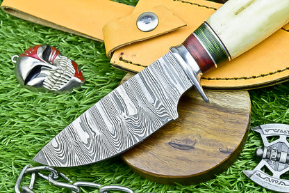Hand-Forged Custom Damascus Steel Bowie Knife with Etched Blade and Composite Handle | UN-8551