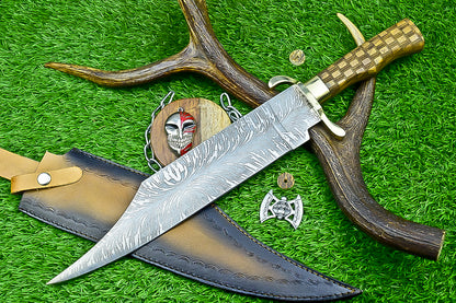 Compact Damascus Steel Fixed Blade Knife with Bone Handle and Star Pommel | UN-9481