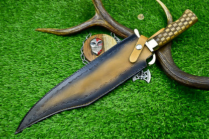 Compact Damascus Steel Fixed Blade Knife with Bone Handle and Star Pommel | UN-9481