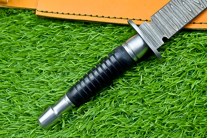 Custom Hand-Forged Damascus Steel Dagger with Black Micarta Handle and Full Tang | UN-8370
