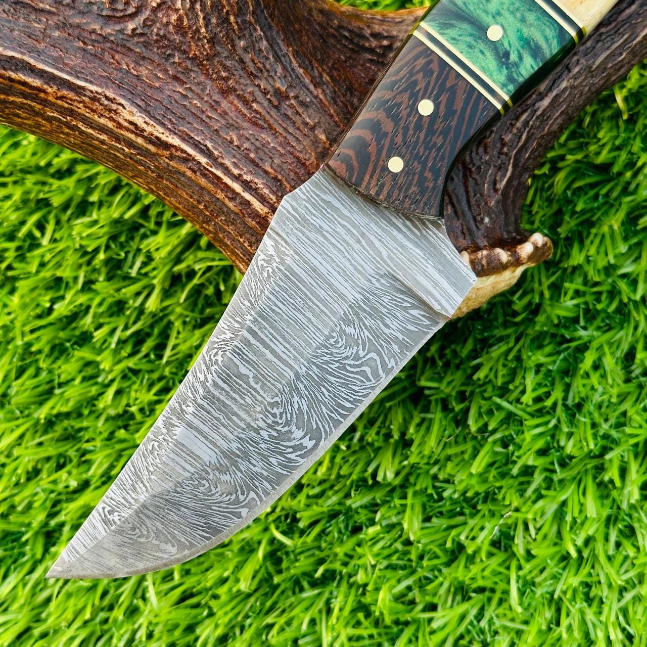 Hunting Knife Handmade Damascus Steel Skinning Blade 8.5&quot; with Leather Sheath for Camping Outdoor Collectors